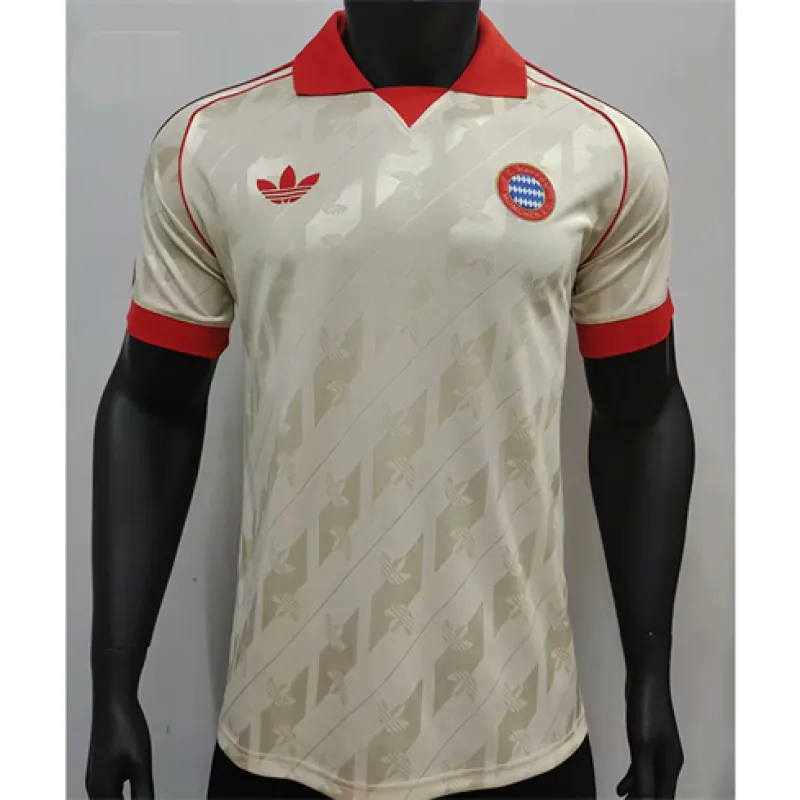 Abbigliamento edizione giocatore della Bayern Munich 2024/25 - Colore crema