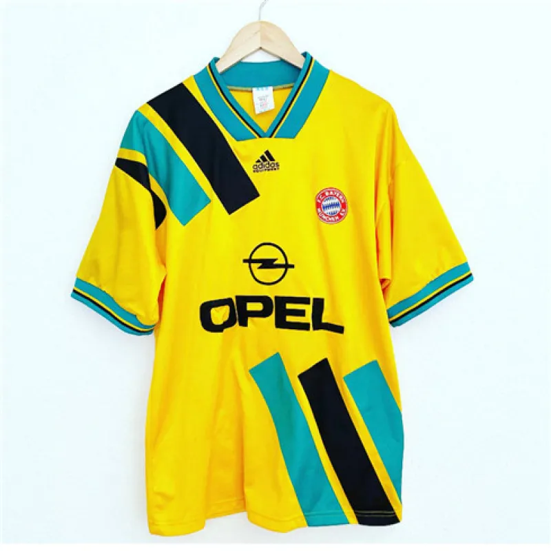 Maglia retro fuori casa della Bayern Munich 1993 - 1995 - Giallo