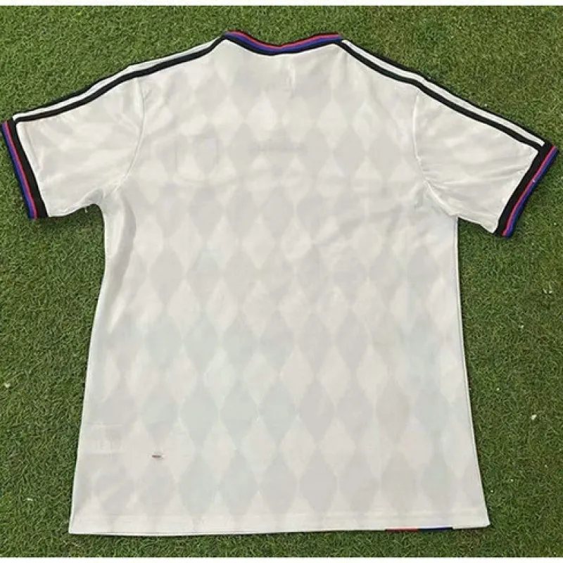 Maglia retro fuori casa della Bayern Munich 1995 - 1996 - Bianco
