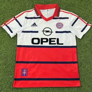 Bayern Munich 1998 - 2000 Away Retro Kit - Red