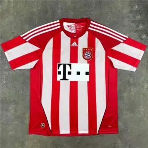 Bayern Munich 2010 - 2011 Home Retro Kit - Red and White