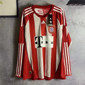 Bayern Munich 2010 - 2011 Home Retro Long - sleeved Kit - Red