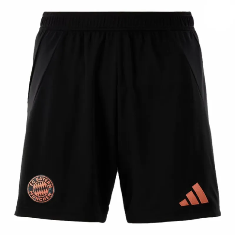 Shorts noirs à l'extérieur du Bayern Munich pour la saison 2024/2025