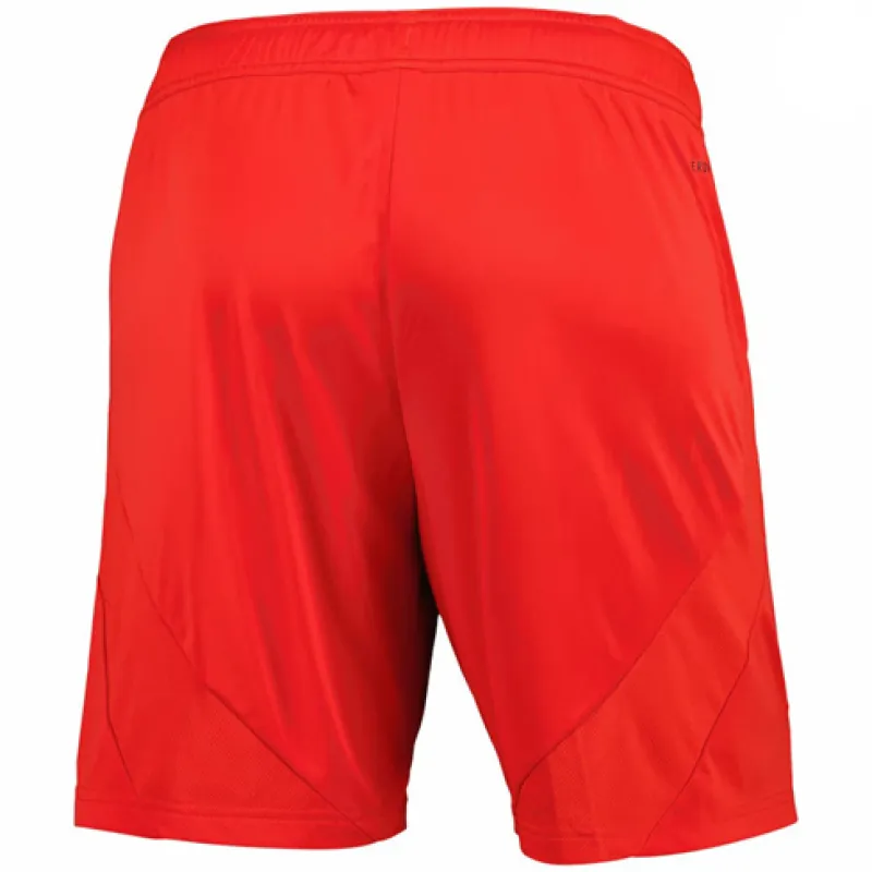 Shorts de domicile rouge du Bayern Munich pour la saison 2024/2025