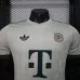 Bayern Monaco Maglia Giocatore Edizione Speciale 2025/26 - Bianco