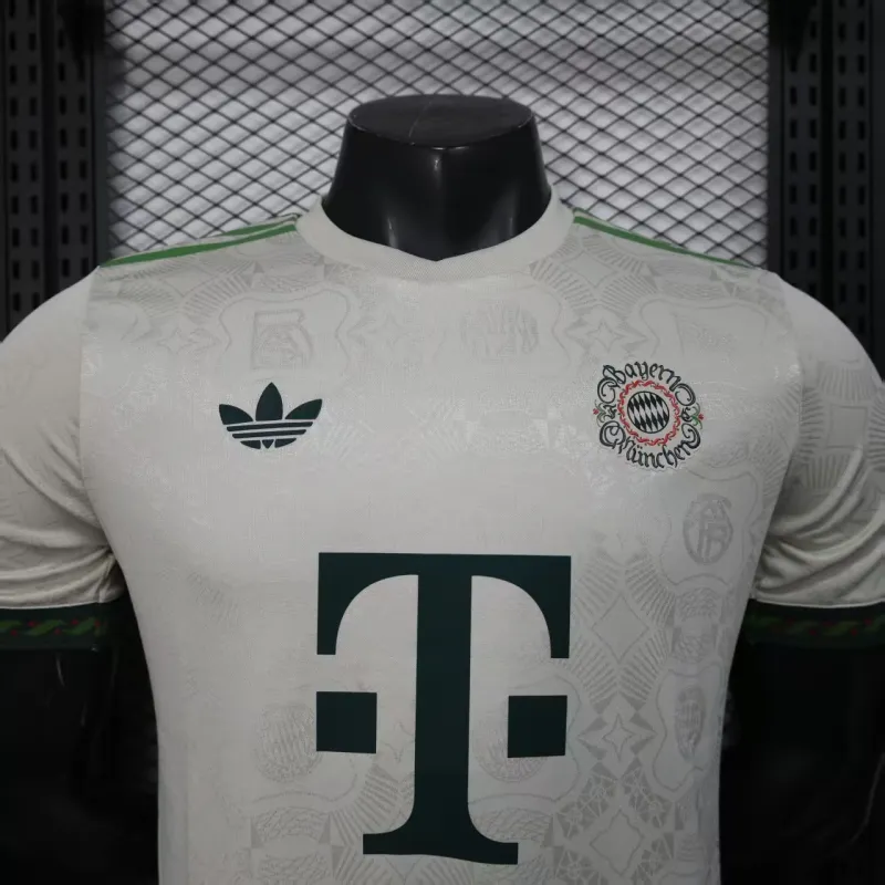 Bayern Monaco Maglia Giocatore Edizione Speciale 2025/26 - Bianco