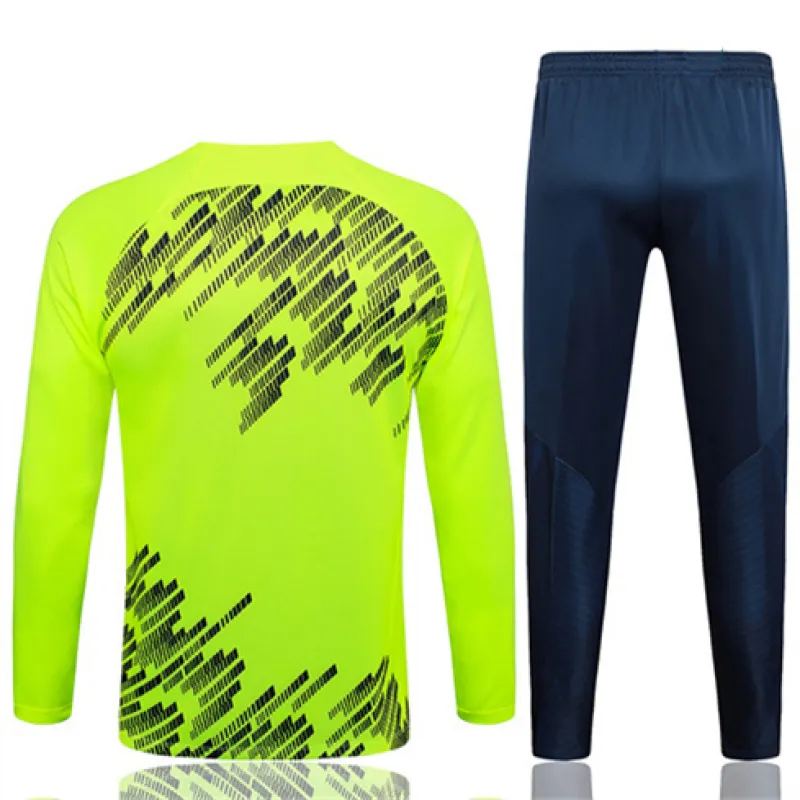 Abbigliamento sportivo del FC Barcelona 2024/25 - Verde