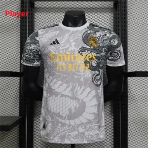 Maglia dell'edizione speciale per i giocatori del Real Madrid 2024/25 - Bianca