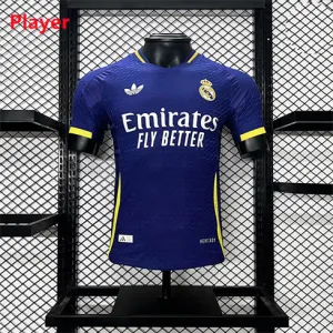 Maglia dell'edizione speciale per i giocatori del Real Madrid 2024/25 - Azzurro
