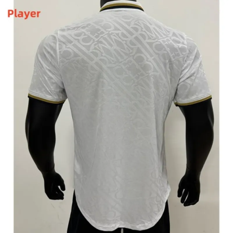 Maglia del giocatore pre-partita del Real Madrid 2024/25 - Bianca