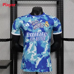 Maglia dell'edizione speciale per i giocatori del Real Madrid 2024/25 - Azzurro
