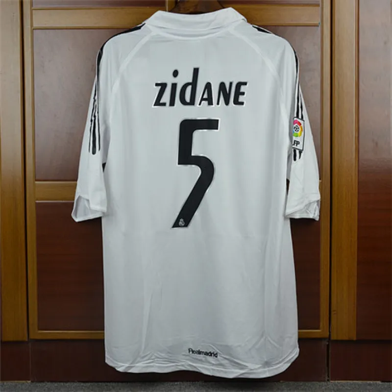 Maillot rétro du Real Madrid numéro 5 de Zinedine Zidane 2005/06 domicile - Blanc