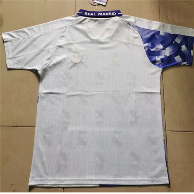 Tercera camiseta retro del Real Madrid 1996/97 - Blanca