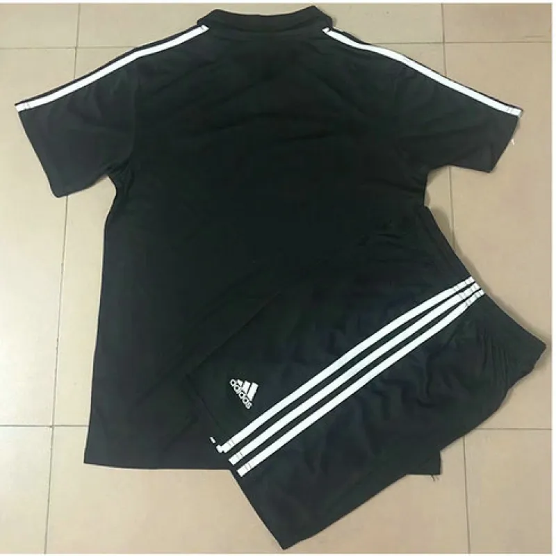 Real Madrid Children's Retro Jersey 2002/03 Away - Black