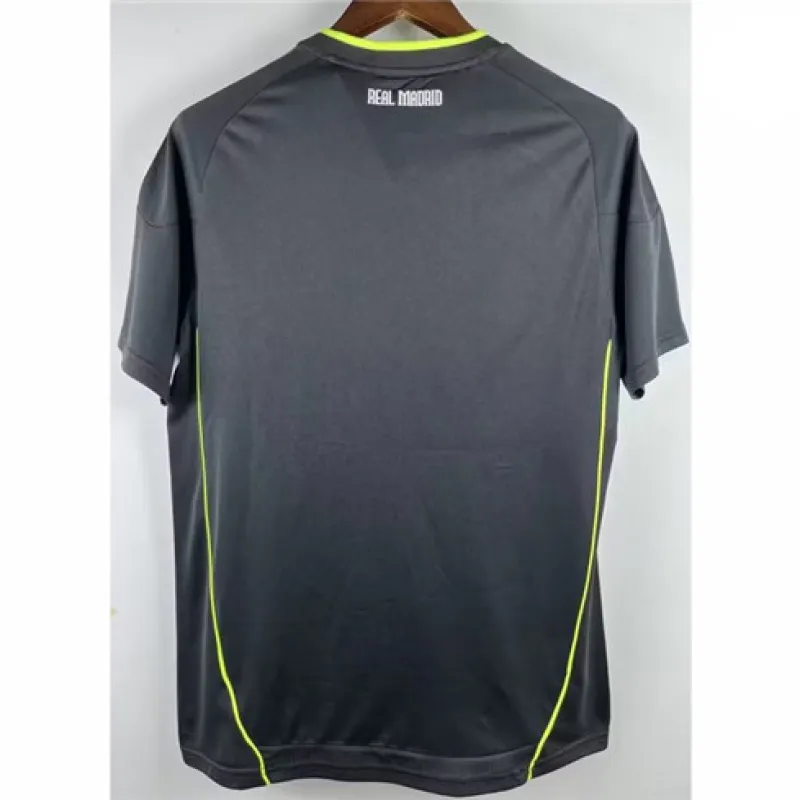 Maglia retro del Real Madrid  2010/11 trasferta - Nera