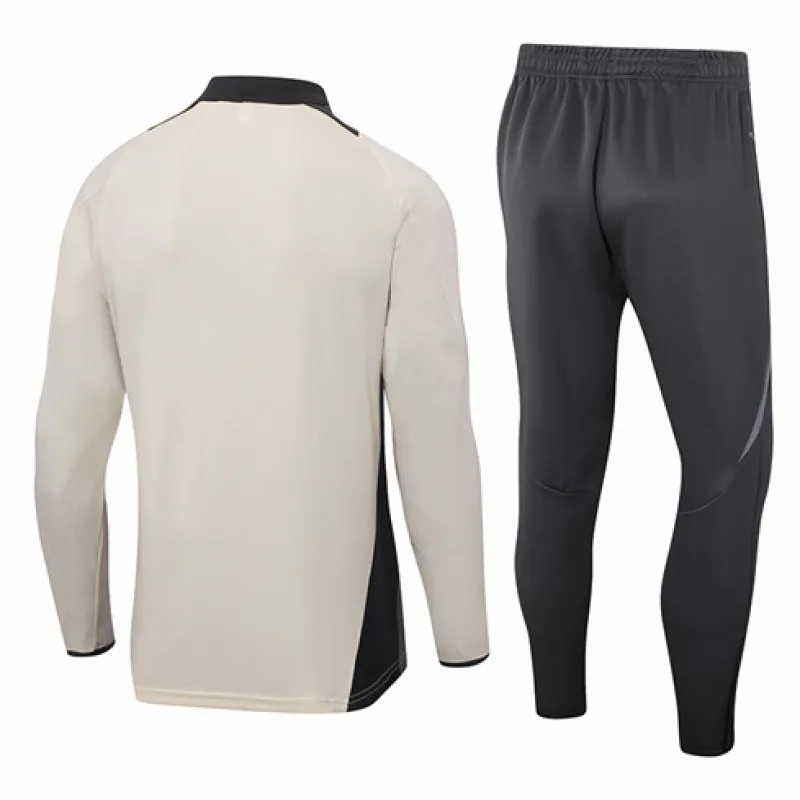 Ropa deportiva del Real Madrid 2024/25 - Albaricoque
