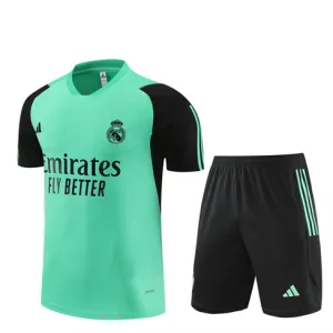 Real Madrid Trainingsjersey + Shorts 2024/25 - Grün