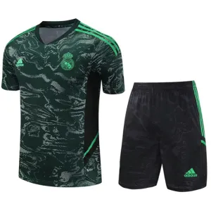 Real Madrid 2024/25 kit de entrenamiento verde