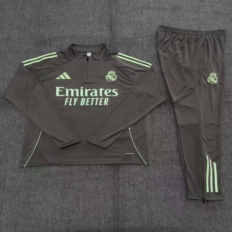 Real Madrid 2025/26 Kinder Sportanzug khaki