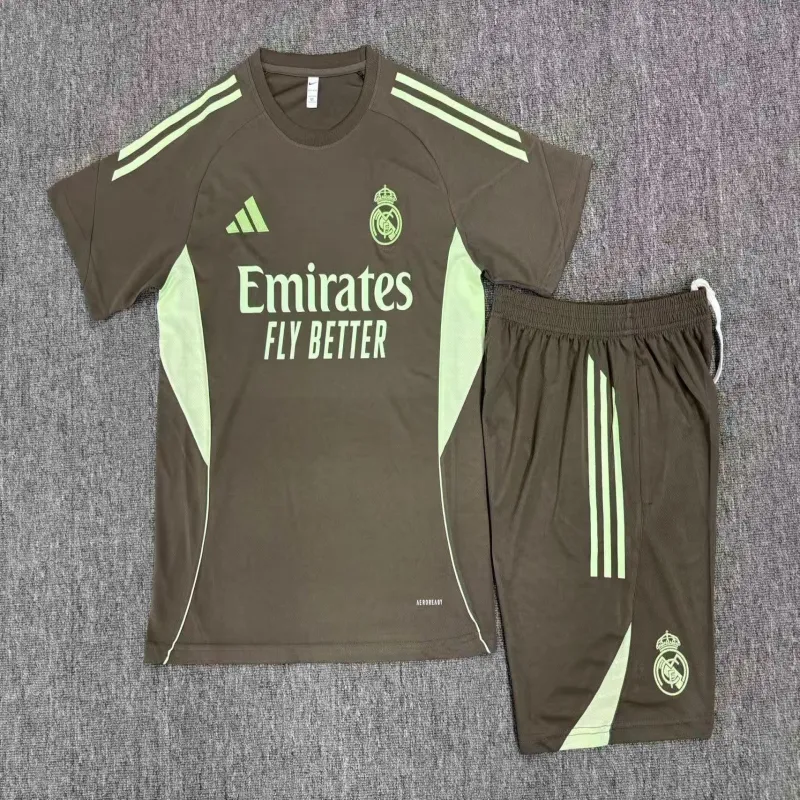 Real Madrid 2025/26 Ensemble Entraînement Enfan kaki
