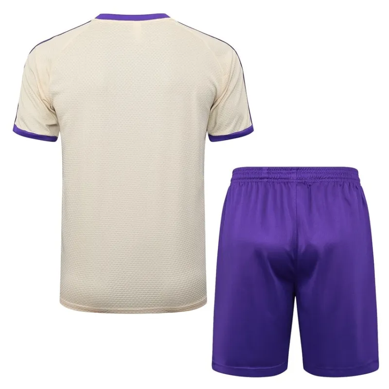 Maglia + Pantaloncini Allenamento Real Madrid 2025/26 - Beige