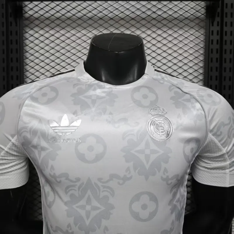Real Madrid Maillot de Joueur Édition Platine 2025/26 - Blanc