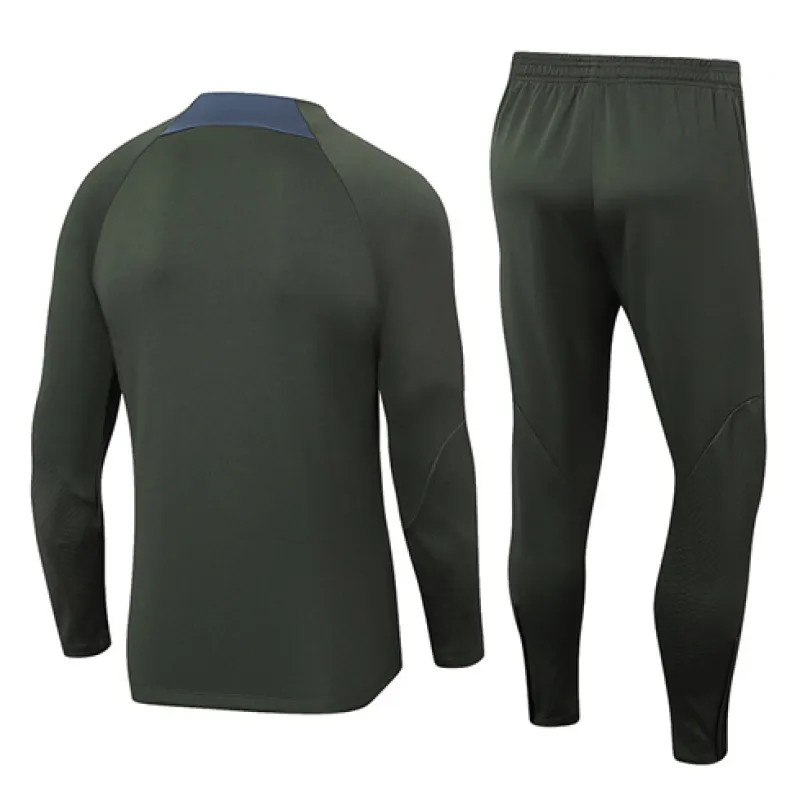 Ropa deportiva de Paris Saint - Germain 2024/25 - Verde militar