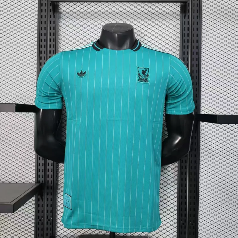 Liverpool Spieler-Trikot Freizeitedition 2025/26 - Cyan