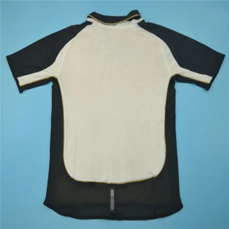 Troisième maillot rétro de Manchester United 2001/02 - Blanc
