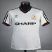 Maillot rétro d'extérieur blanc de Manchester United en 1983