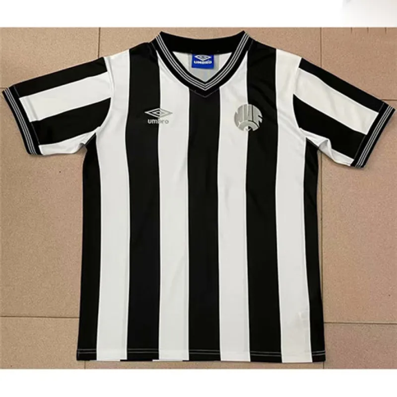 Newcastle United 1983 Retro Heimtrikot - Schwarz/Weiß