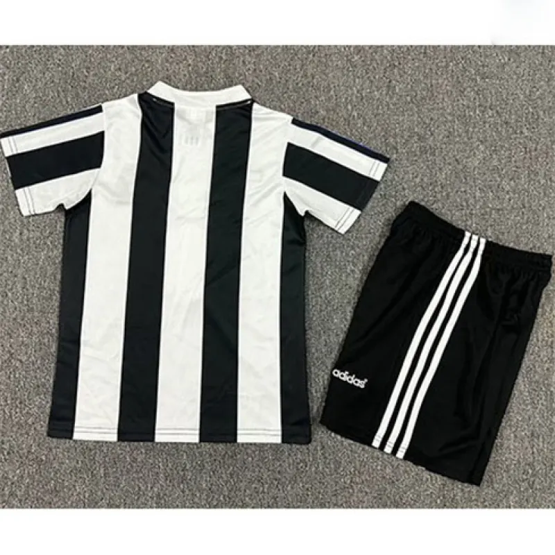 Camiseta retró de casa para niños de Newcastle United 1995-97 - Negro/Blanco