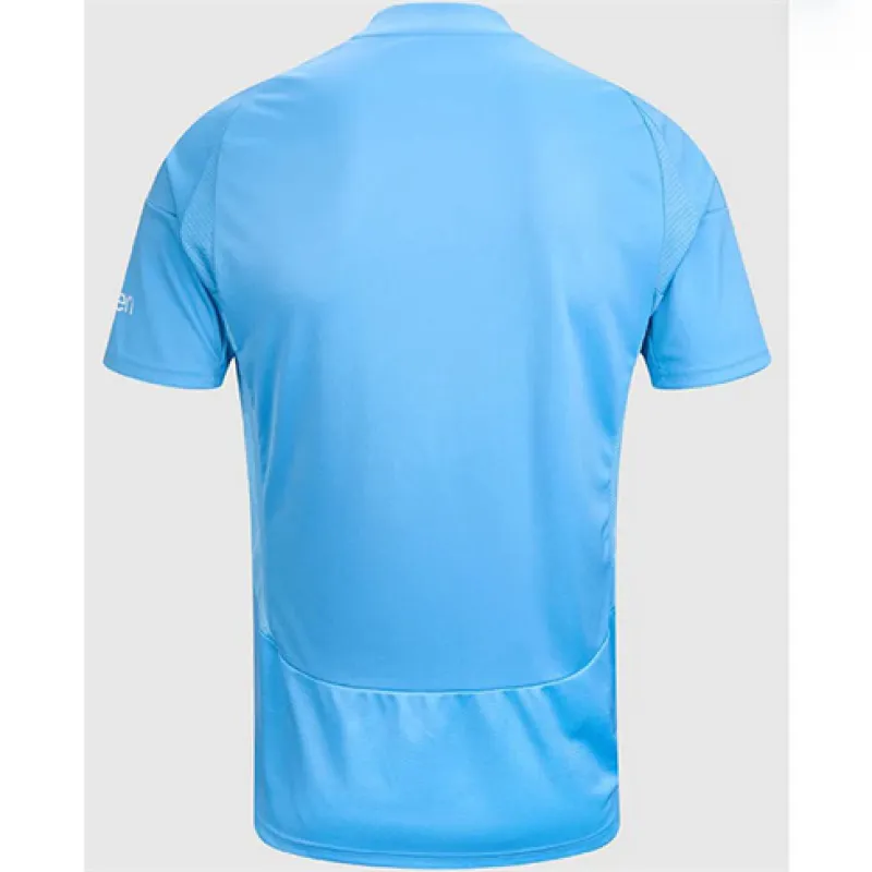 Nottingham Forests drittes Trikot 2024/25 - blau