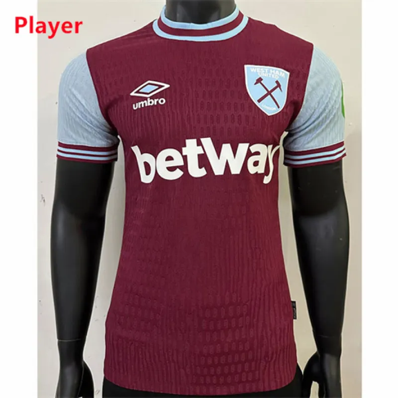 Il kit di casa - edizione giocatore - di West Ham United per 2024/25 - Rosso