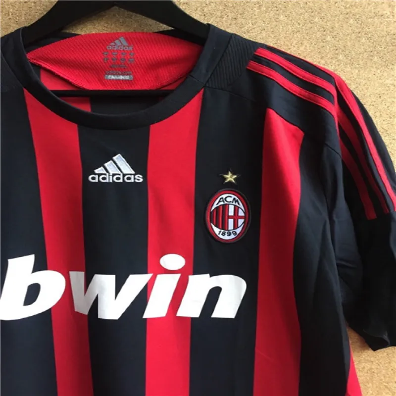 Camiseta retro de local del AC Milan 2008/09 - Roja