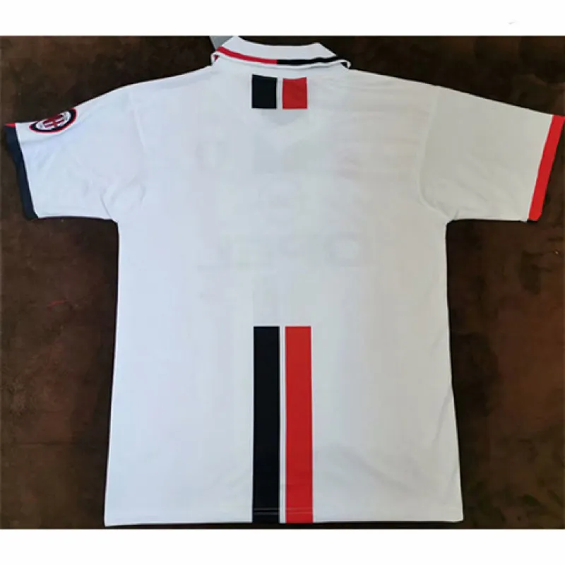 Camiseta retro de visita del AC Milan 1995 - 97 - Blanca