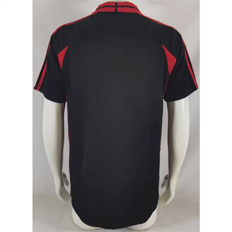 Camiseta retro tercera del AC Milan 2000/01 - Negra
