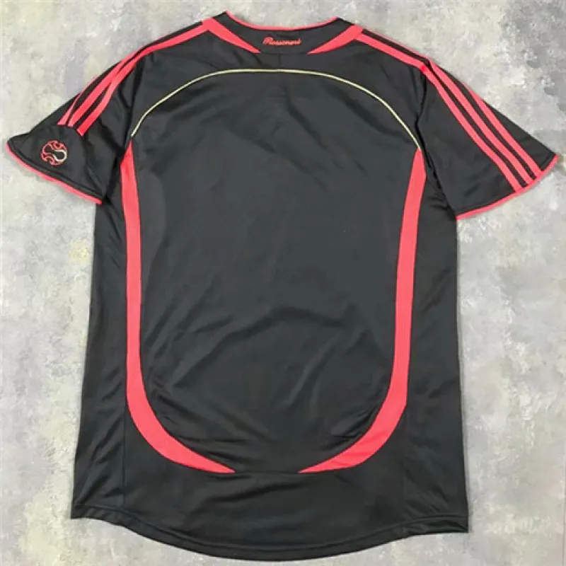 Camiseta retro tercera del AC Milan 2006 - Negra