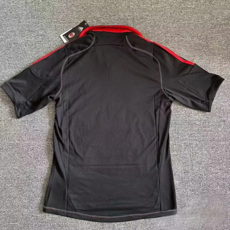 Camiseta retro tercera del AC Milan 2012/13 - Negra