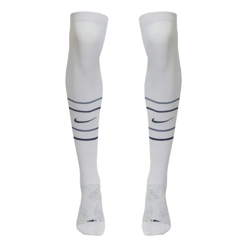 Des chaussettes d'extérieur de l'Inter Milan 2024/25 - Blanc