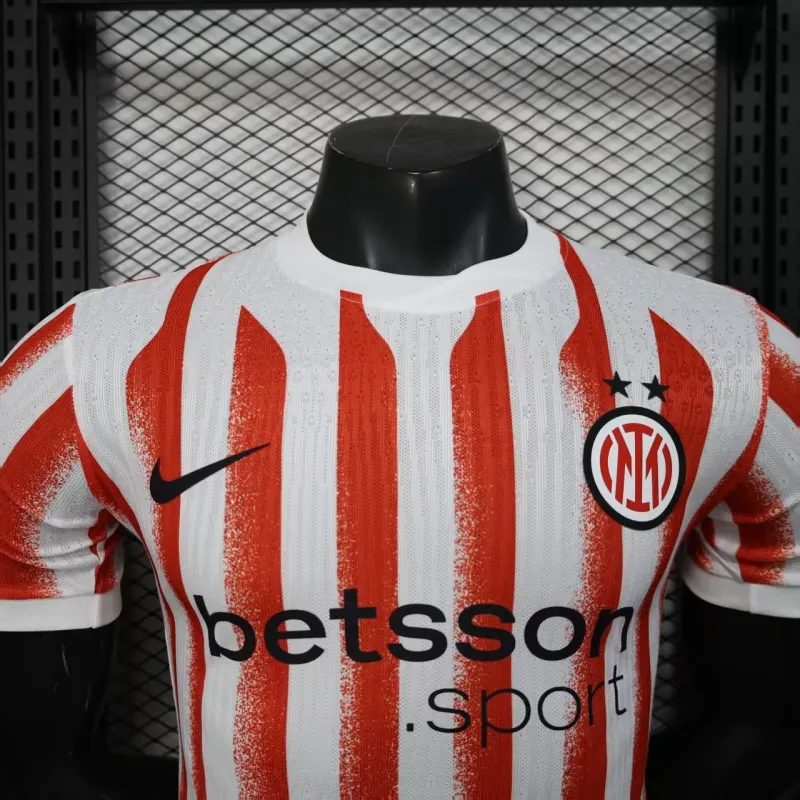 Inter Mailand Spieler-Trikot Sonderedition 2025/26 - Weiß/Rot