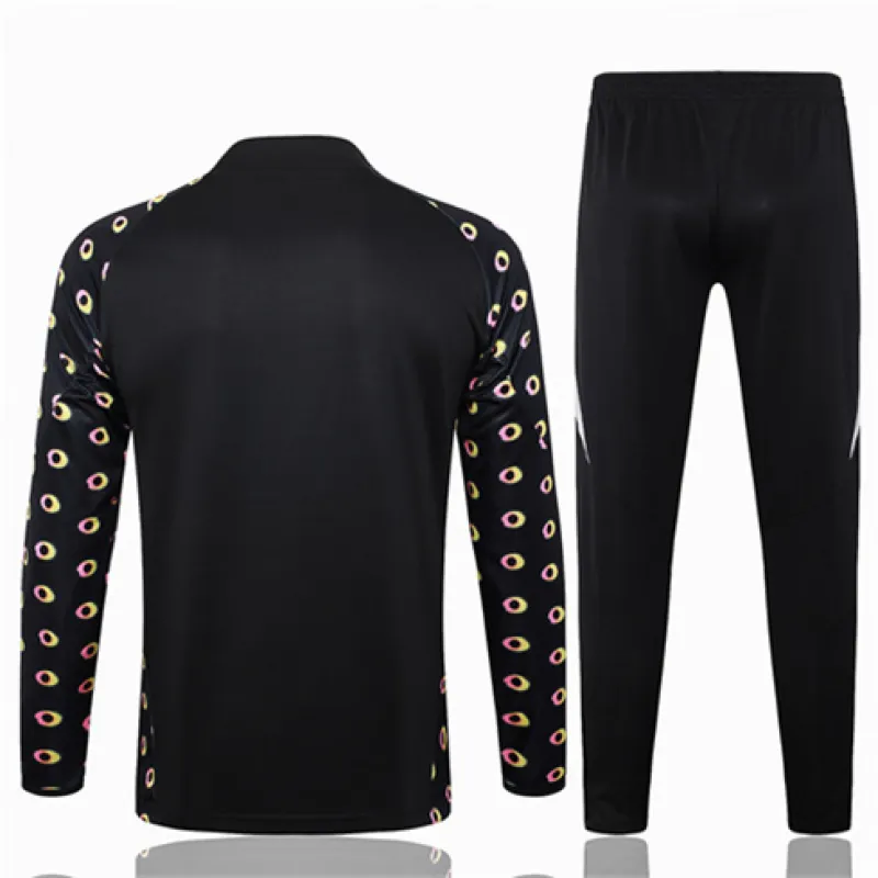 Ropa deportiva de Juventus 2024/25 - negra