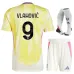 Conjunto camisetas infantiles fuera casa Juventus 2024/25 Vlahovic - Amarillo