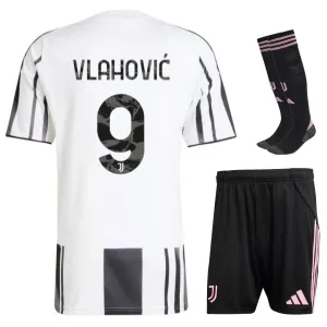 Kit infantil VLAHOVIC de Juventus 2025/26 local - Blanco