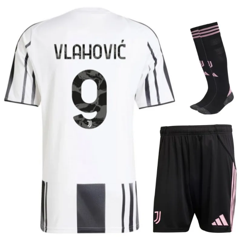 Kit infantil VLAHOVIC de Juventus 2025/26 local - Blanco