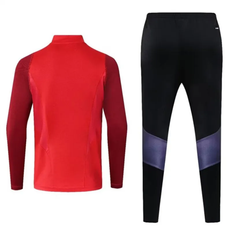 The 2024/25 sportswear of Benfica - Red
