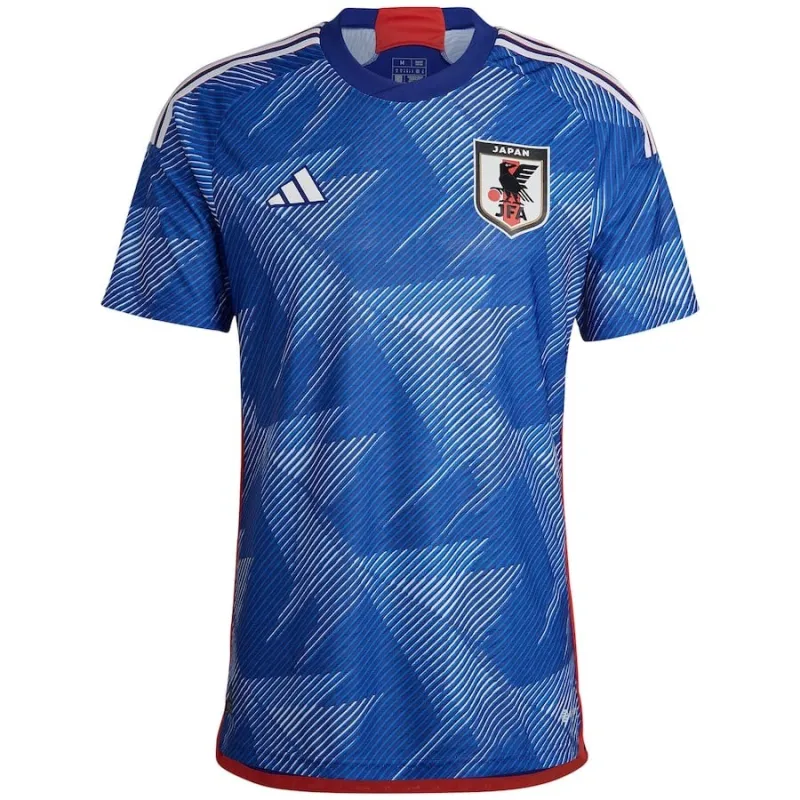 La versione del giocatore della maglia di casa blu della nazionale giapponese nella Coppa del mondo 2022.