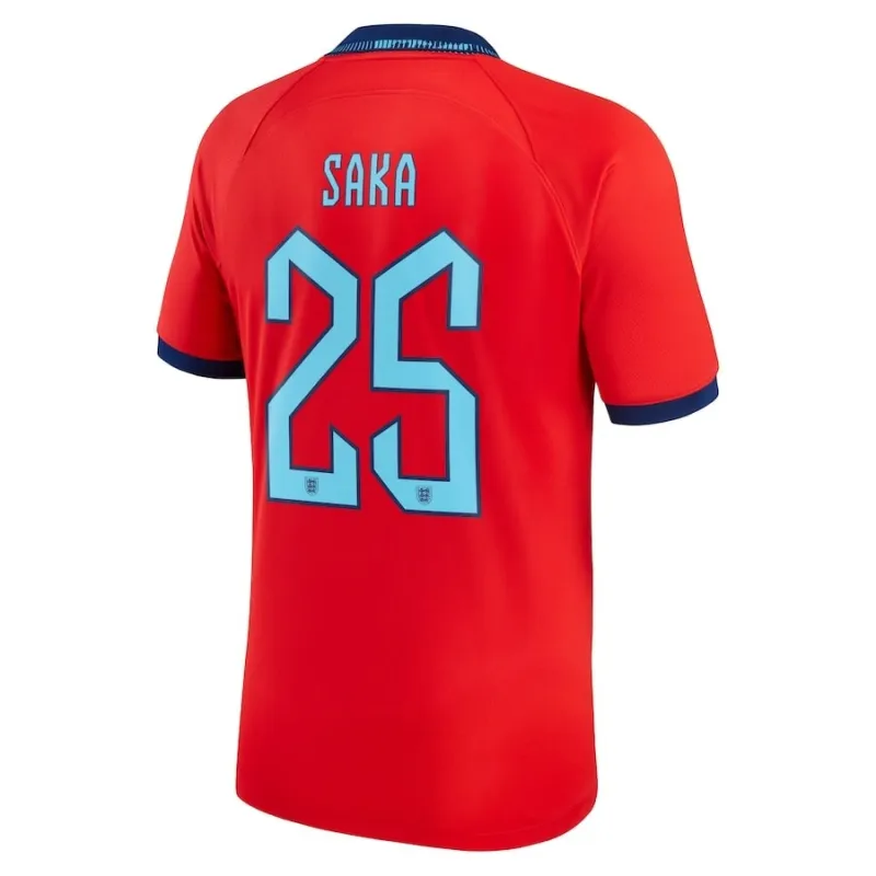 Le maillot d'extérieur de l'Angleterre pour la Coupe du monde 2022 de Saka - Rouge