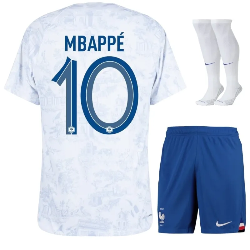 Il set di maglia infantile di trasferta della squadra nazionale francese di Kylian Mbappé per la Coppa del mondo 2022 - Bianca