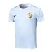 El traje de entrenamiento y los pantalones cortos de la selección nacional francesa para la temporada 2024/25 - blanco claro.